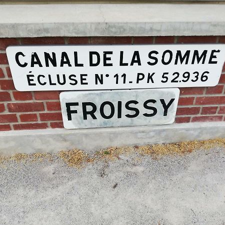 Вилла La Maison De La Vallee Froissy  Экстерьер фото