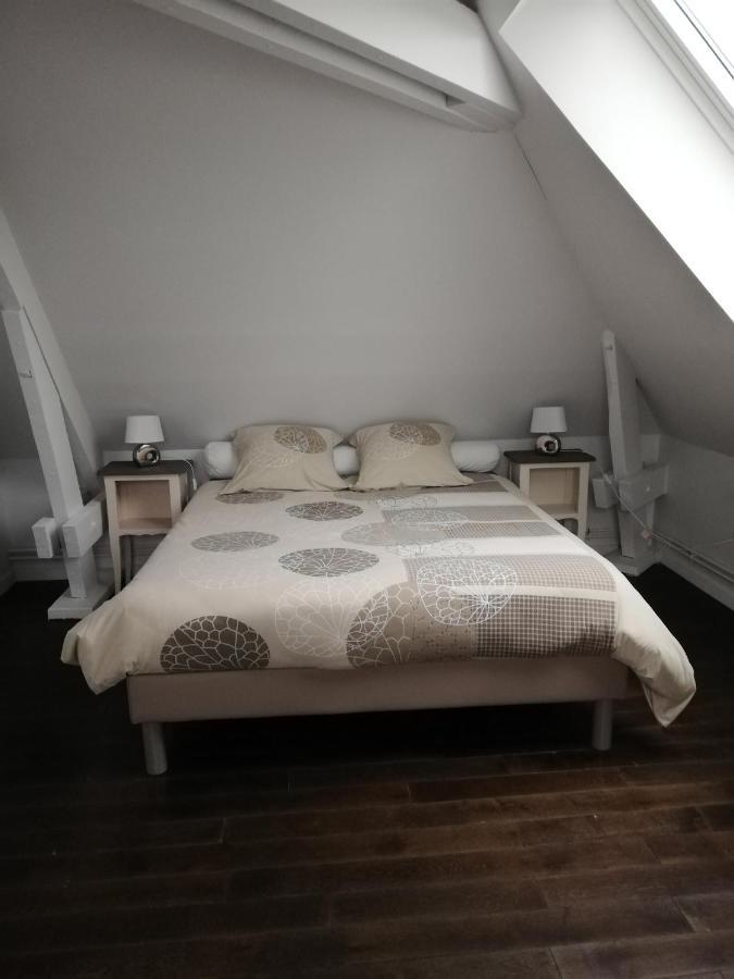 Вилла La Maison De La Vallee Froissy  Экстерьер фото